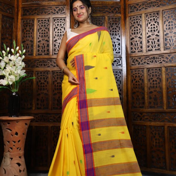 Cotton Handloom Barfi Buti Saree With B.P.
