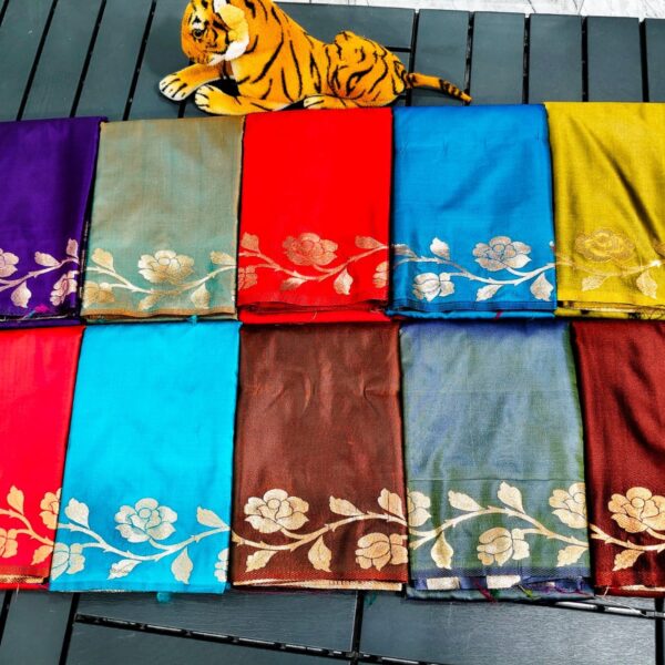 New Exclusive Open Border Rose Design Pallu & Border Saree With B.P.