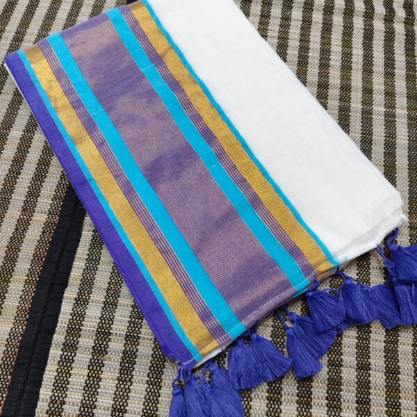 Elegant Handloom Mal Cotton Saree with Contrast Border & Tassel Pallu With B.P.